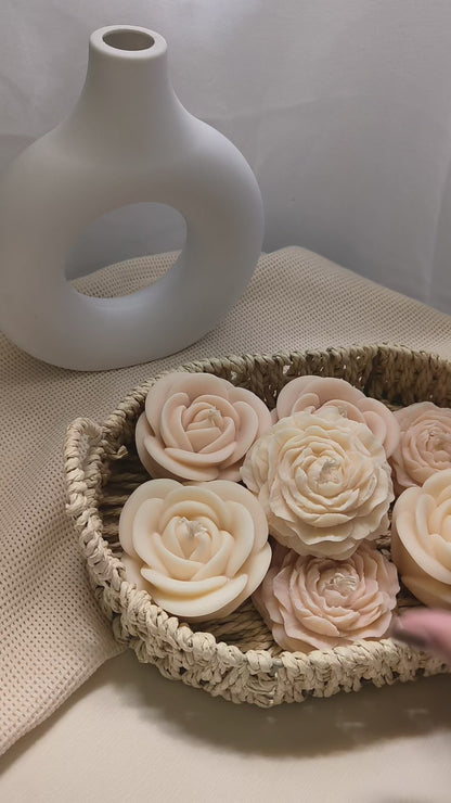 Large Rose Shaped Candle